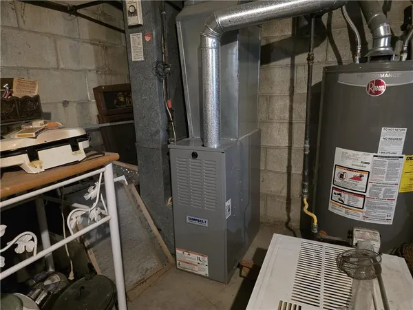 $35,900 | 3691 Allendale Circle, Sheraden, PA 15204