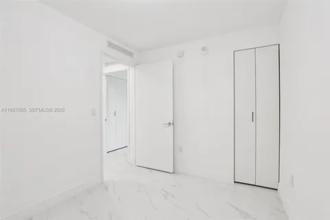$2,100,000 | 700 Northeast 24th Street, Unit 806, Miami, FL 33137