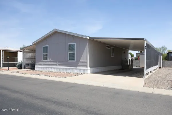 $74,900 | 450 West Sunwest Drive, Unit 49, Casa Grande, AZ 85122