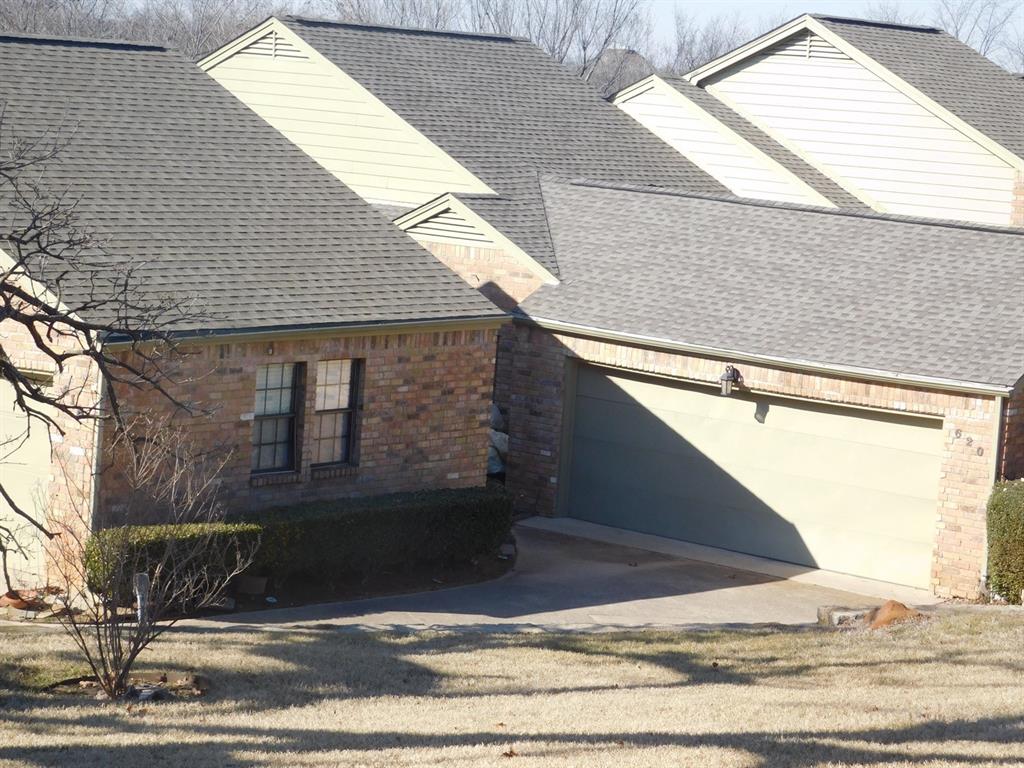 622 Crowley Road Arlington, TX 76012 - Photo 1 of 38
