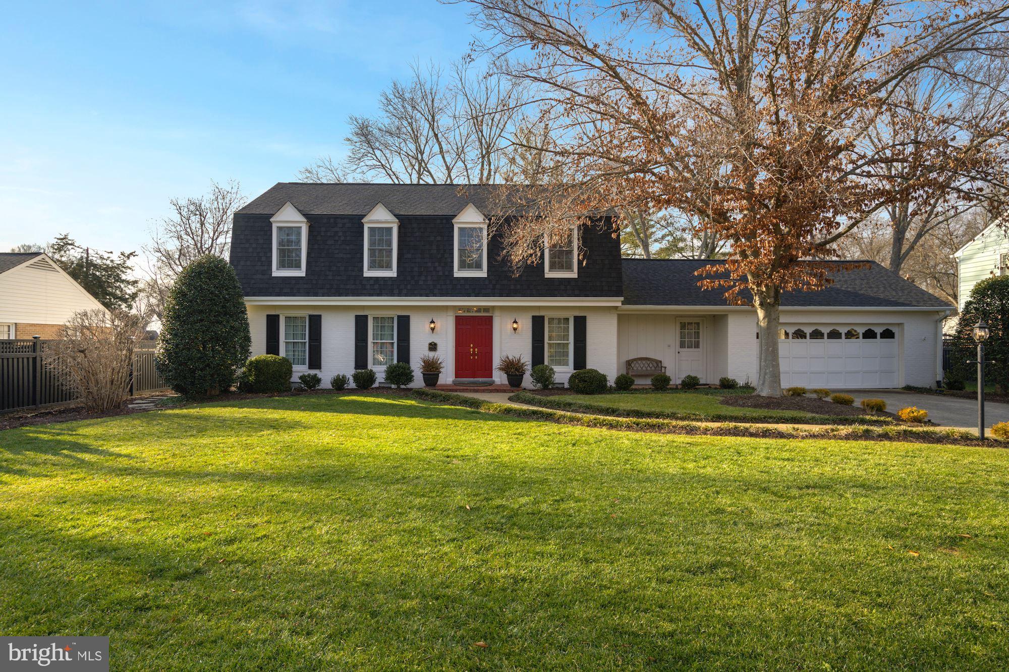 8624 Fort Hunt Road Alexandria, VA 22308 - Photo 3 of 70 Gallery Image 3
