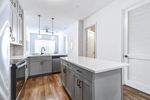 $1,575 | 1508 Blodgett Street, Unit 405, Houston, TX 77004