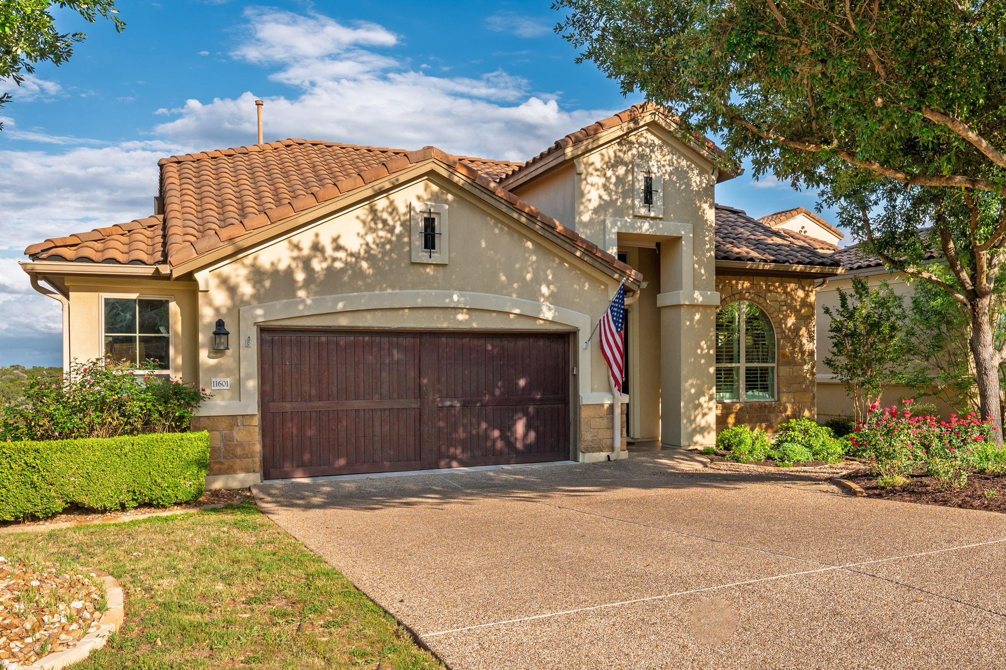 11601 Shadestone Terrace Austin, TX 78732 - Photo 11 of 40