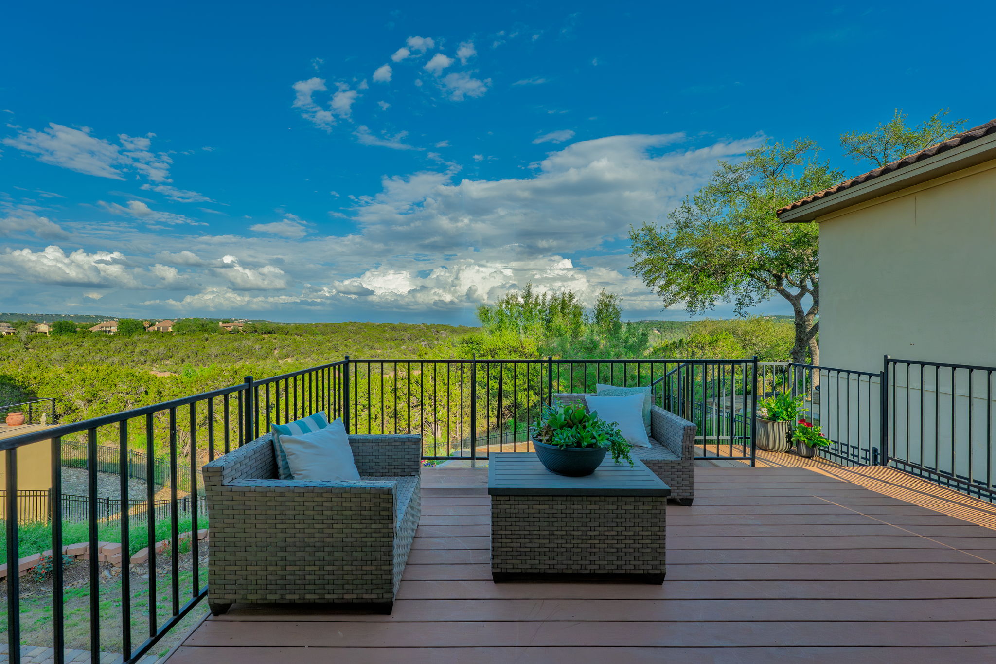 11601 Shadestone Terrace Austin, TX 78732 - Photo 4 of 40