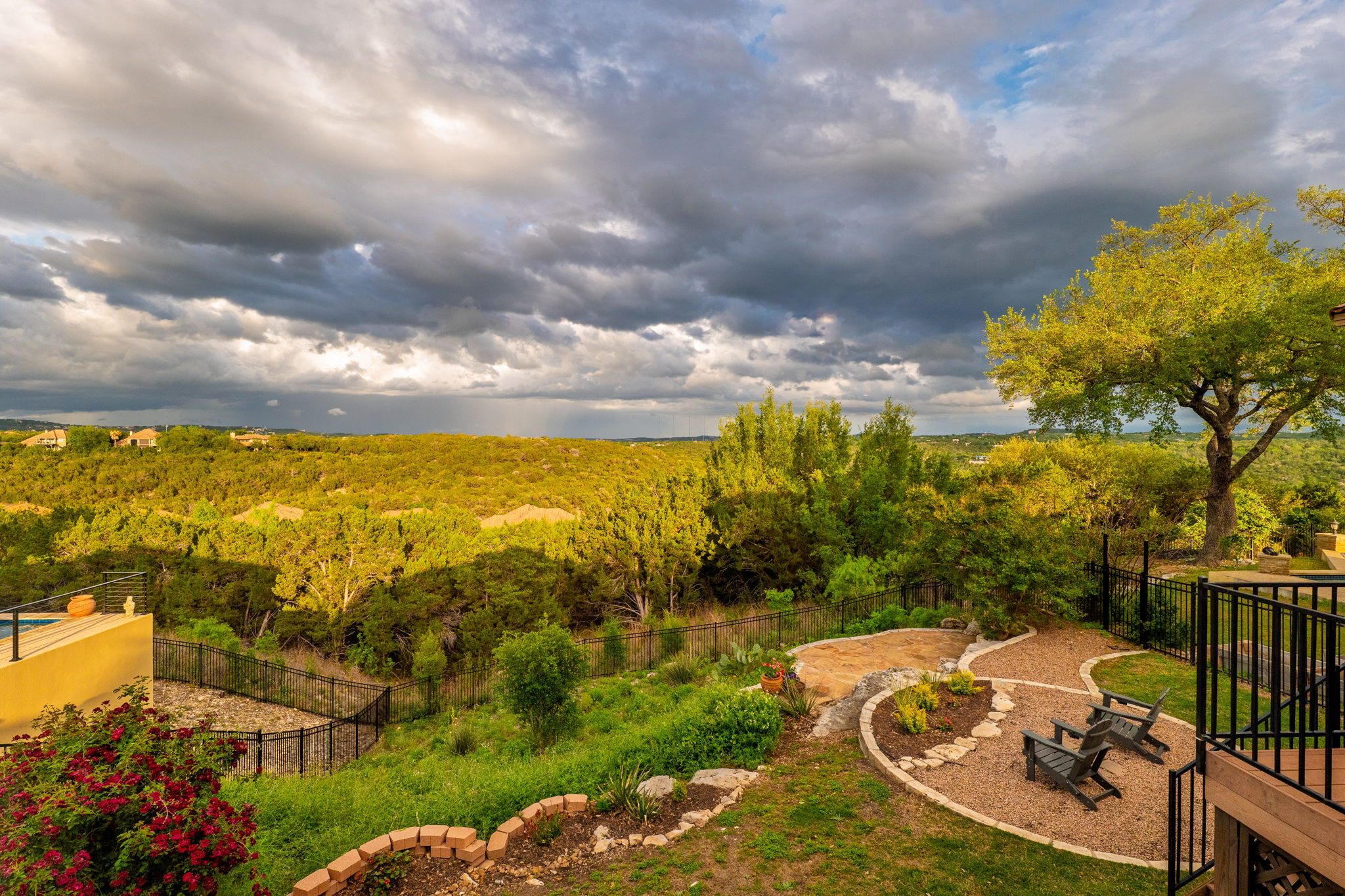 11601 Shadestone Terrace Austin, TX 78732 - Photo 5 of 40