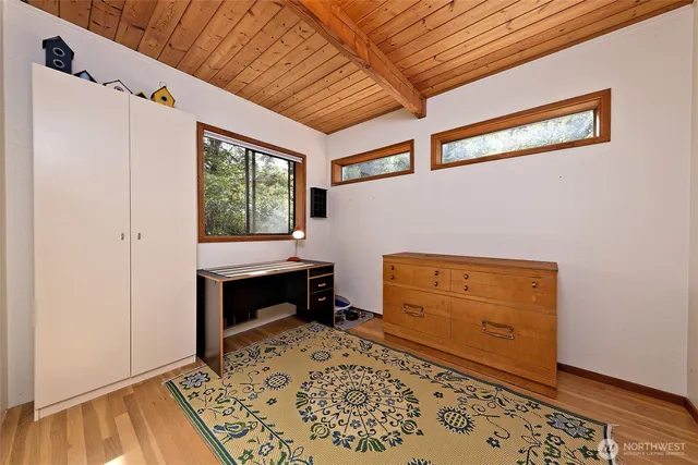 $770,000 | 662 Stadium Beach Road East, Grapeview, WA 98546