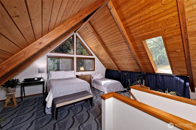 $770,000 | 662 Stadium Beach Road East, Grapeview, WA 98546