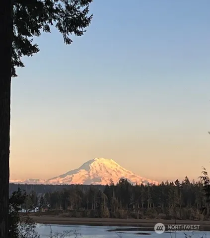 $770,000 | 662 Stadium Beach Road East, Grapeview, WA 98546