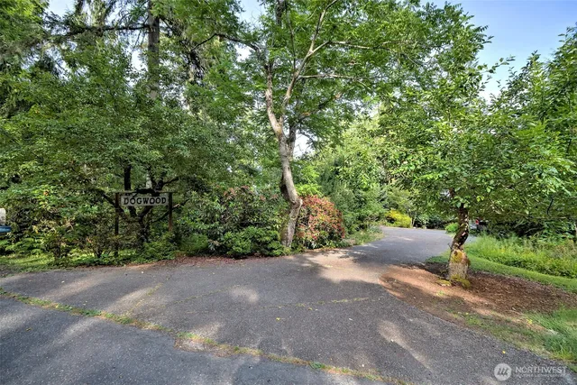 $770,000 | 662 Stadium Beach Road East, Grapeview, WA 98546