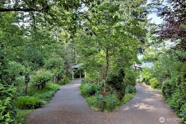 $770,000 | 662 Stadium Beach Road East, Grapeview, WA 98546