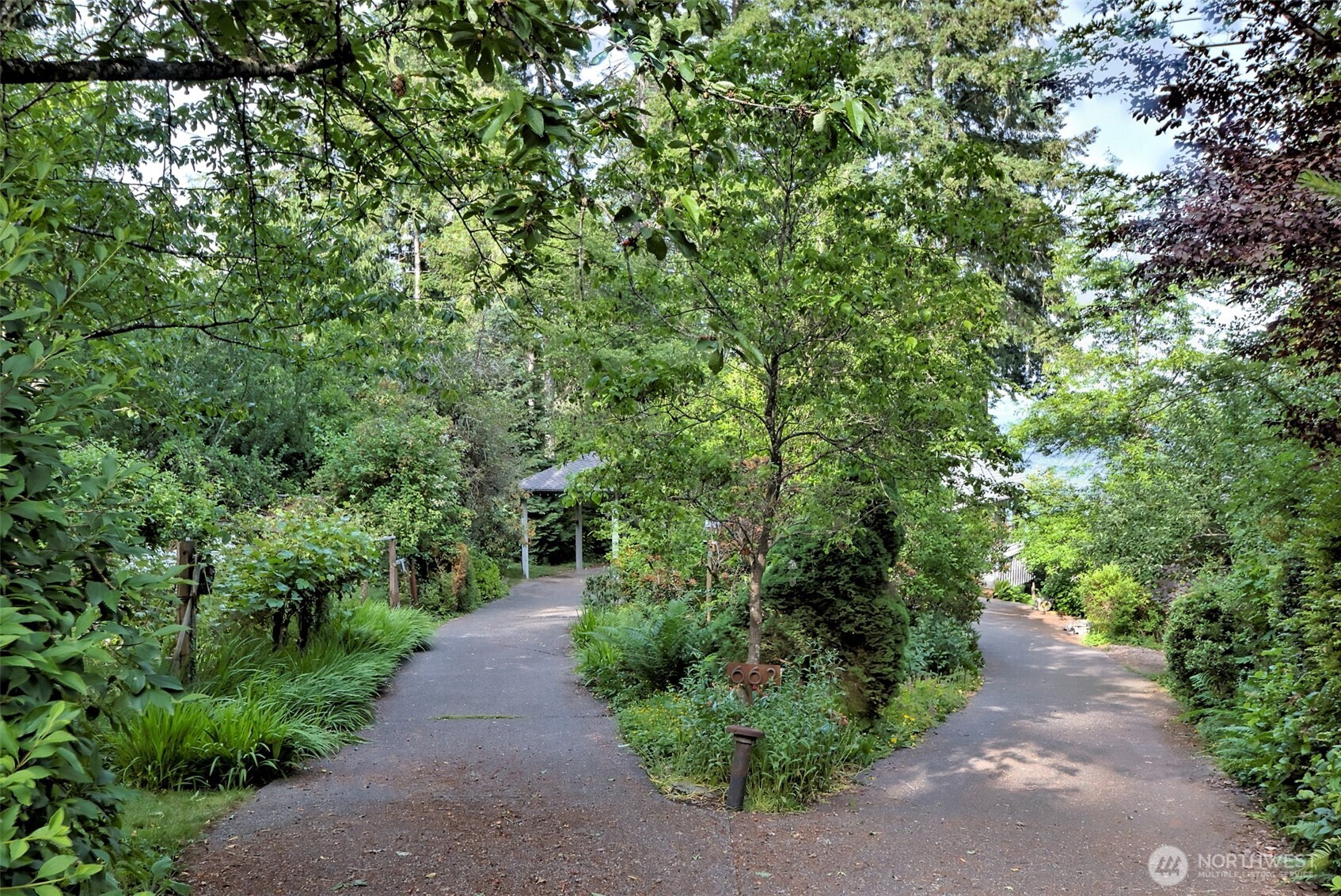 662 Stadium Beach Road East Grapeview, WA 98546 - Photo 31 of 35