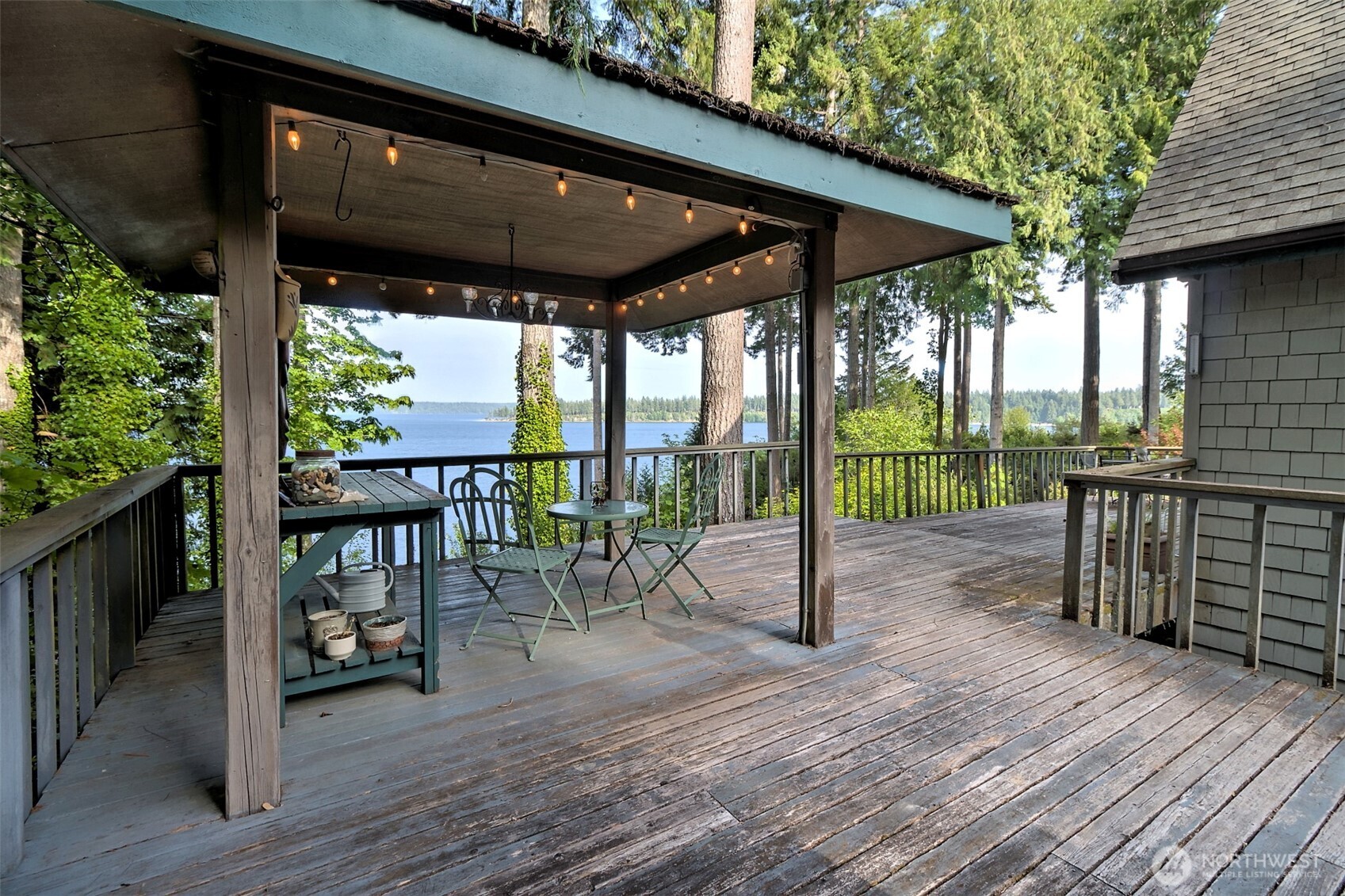 662 Stadium Beach Road East Grapeview, WA 98546 - Photo 10 of 35