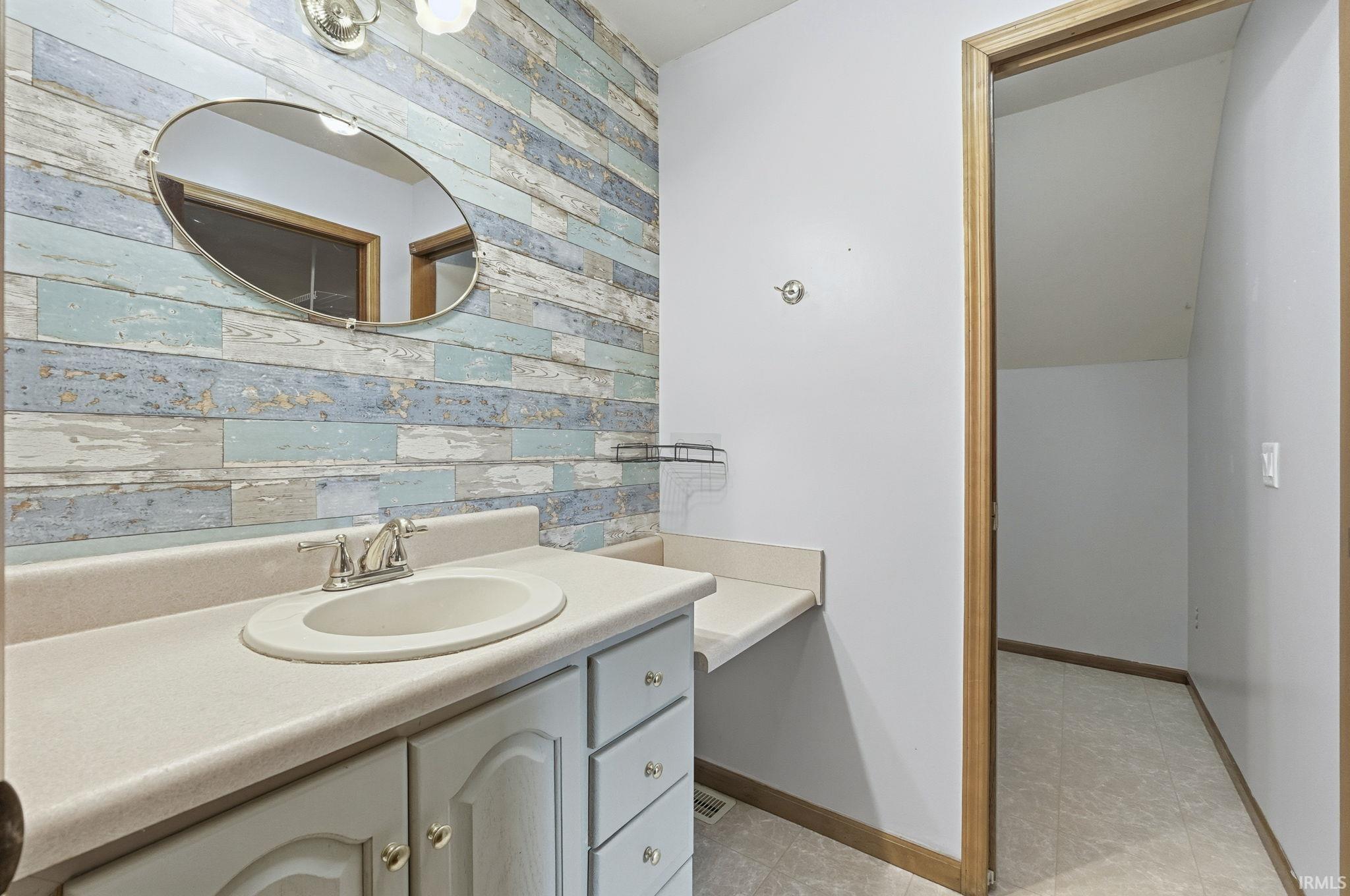 6307 North 500th Road East Roanoke, IN 46783 - Photo 23 of 36