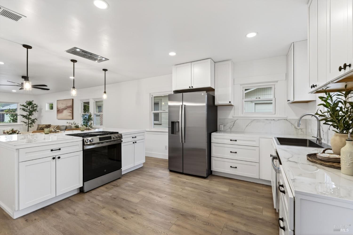 648 Pine Street Santa Rosa, CA 95404 - Photo 11 of 21