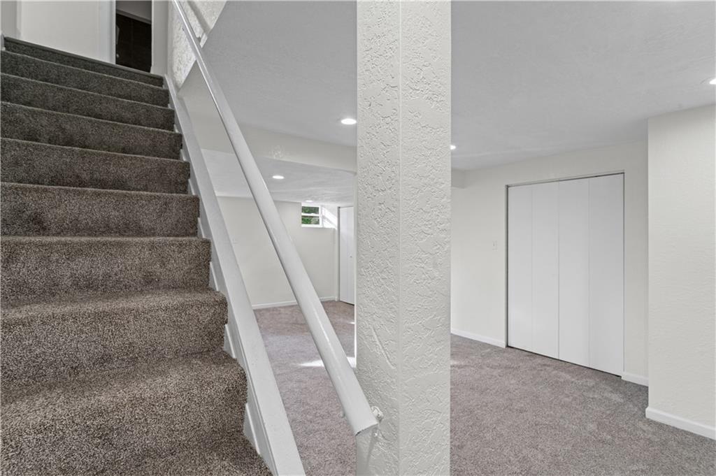 1305 Main Street Bridgeville, PA 15017 - Photo 25 of 50 a view of entryway