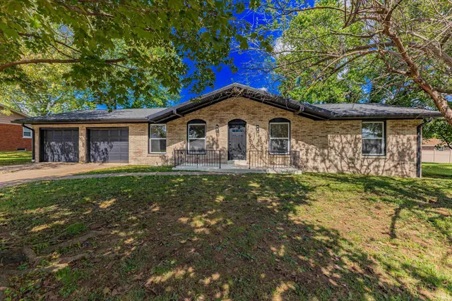 $309,900 | 317 Kennedy Drive, Mount Vernon, IN 47620