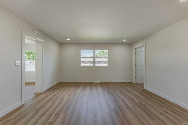 $309,900 | 317 Kennedy Drive, Mount Vernon, IN 47620