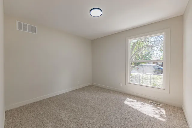 $309,900 | 317 Kennedy Drive, Mount Vernon, IN 47620