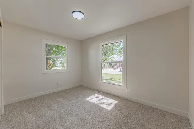 $309,900 | 317 Kennedy Drive, Mount Vernon, IN 47620