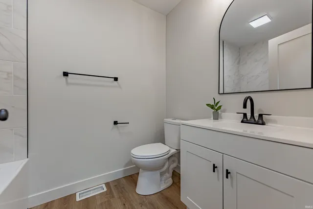 $309,900 | 317 Kennedy Drive, Mount Vernon, IN 47620