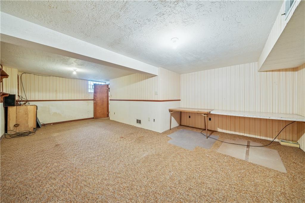 361 Maple Road Pittsburgh, PA 15239 - Photo 27 of 38 a view of an empty room