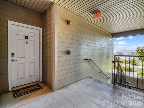 $230,000 | 291 Brickton Village Circle, Unit 304, Fletcher, NC 28732