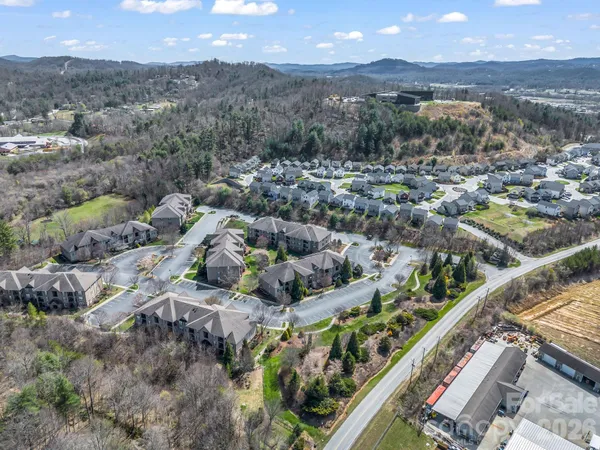 $230,000 | 291 Brickton Village Circle, Unit 304, Fletcher, NC 28732