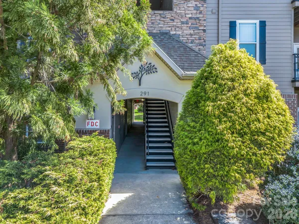 $230,000 | 291 Brickton Village Circle, Unit 304, Fletcher, NC 28732