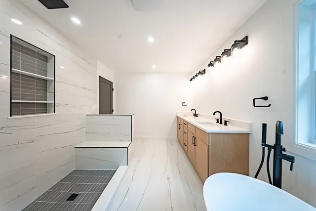 $1,425,000 | 2 Spring Meadow Drive, Southborough, MA 01772