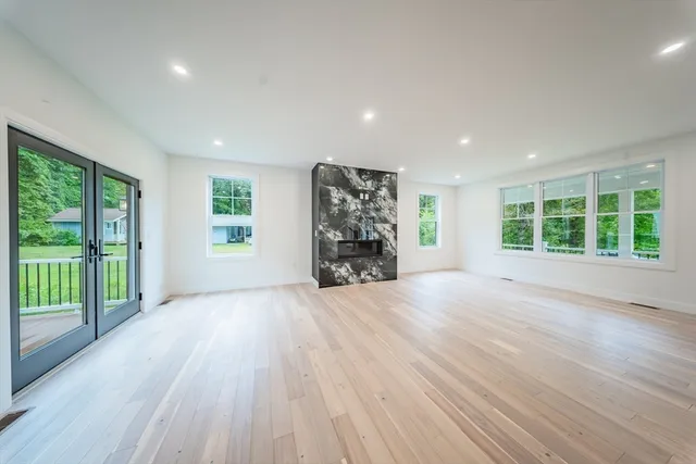 $1,425,000 | 2 Spring Meadow Drive, Southborough, MA 01772