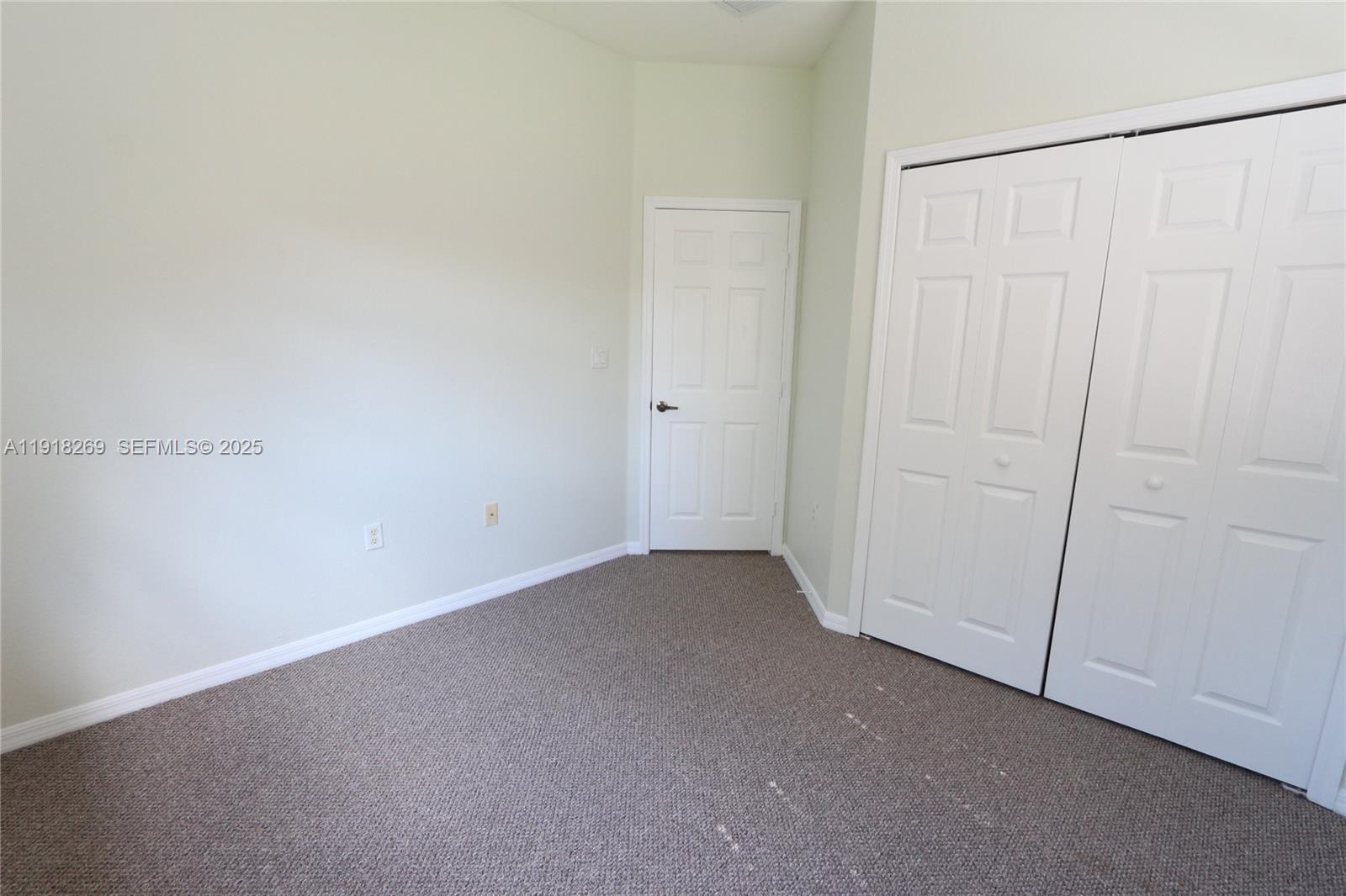 15276 Southwest 88th Terrace Miami, FL 33196 - Photo 26 of 32