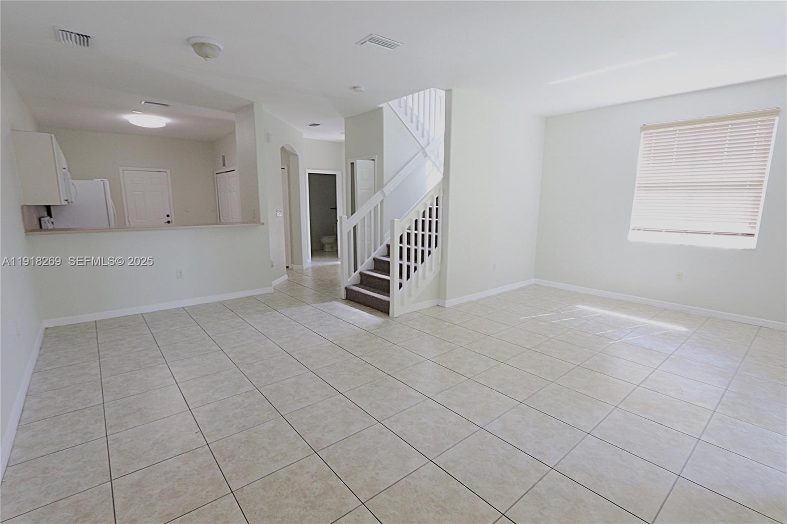 15276 Southwest 88th Terrace Miami, FL 33196 - Photo 3 of 32