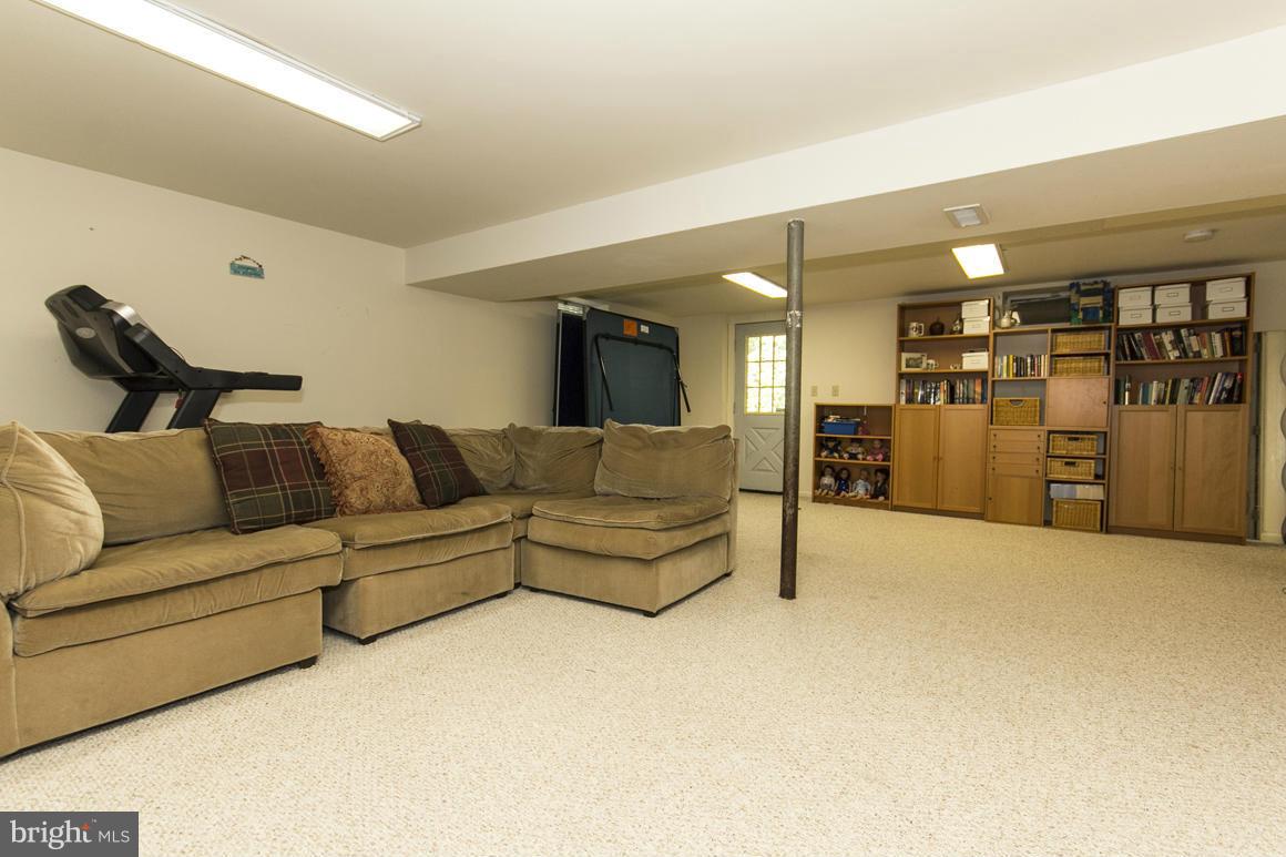 10882 Sandringham Road Cockeysville, MD 21030 - Photo 24 of 30 Basement