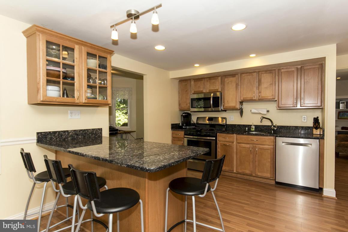 10882 Sandringham Road Cockeysville, MD 21030 - Photo 7 of 30 Kitchen