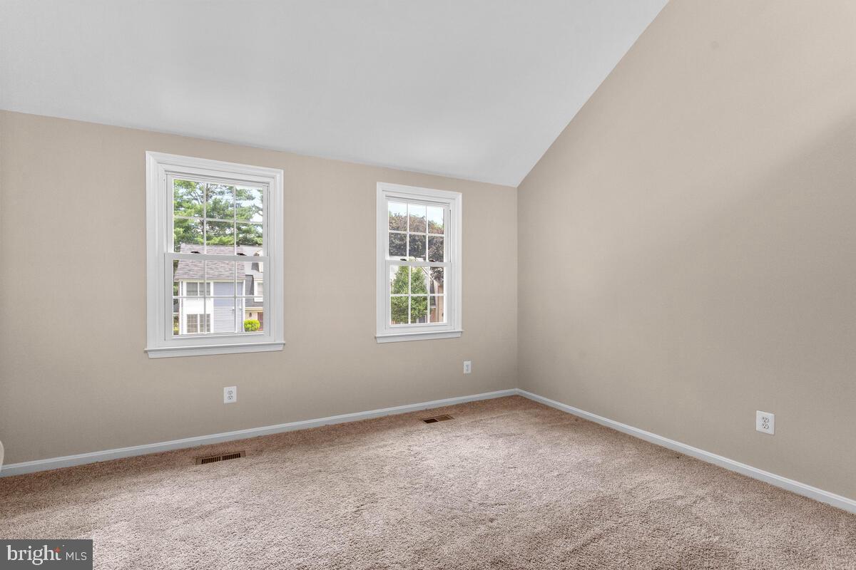 9516 Dunbrook Court Gaithersburg, MD 20886 - Photo 13 of 29