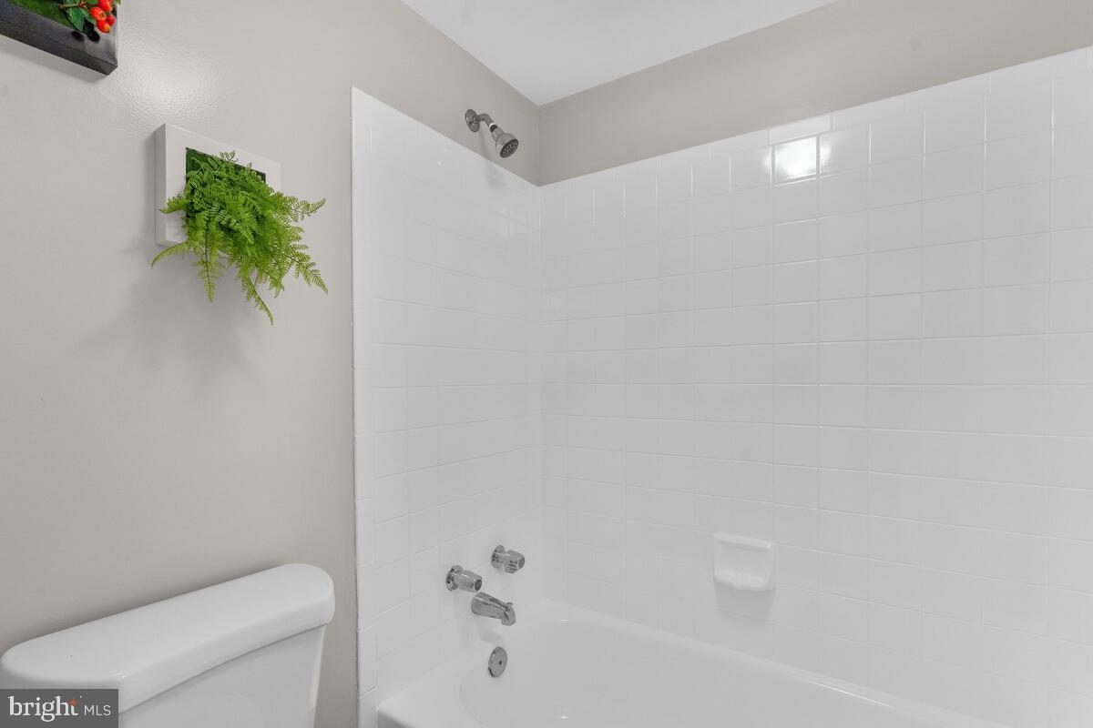 9516 Dunbrook Court Gaithersburg, MD 20886 - Photo 23 of 29