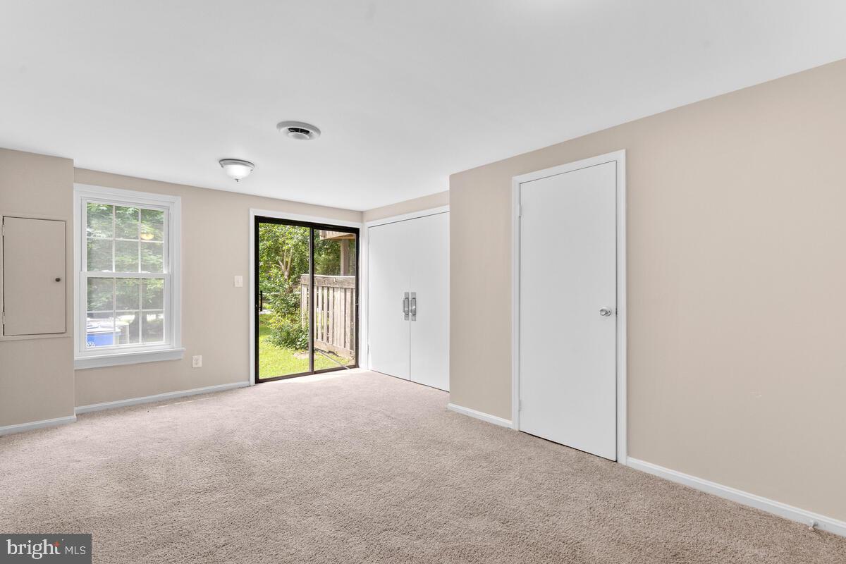 9516 Dunbrook Court Gaithersburg, MD 20886 - Photo 24 of 29