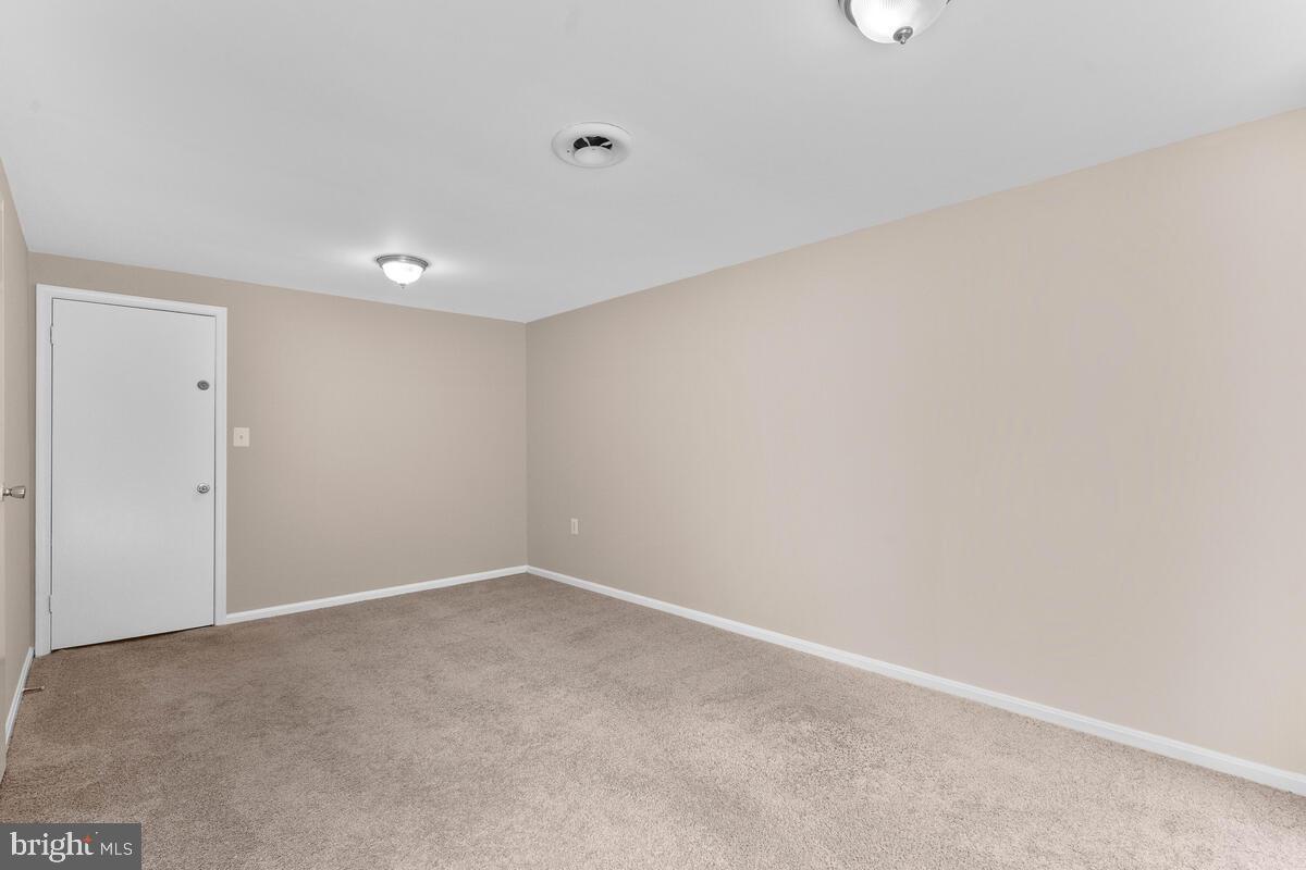 9516 Dunbrook Court Gaithersburg, MD 20886 - Photo 26 of 29