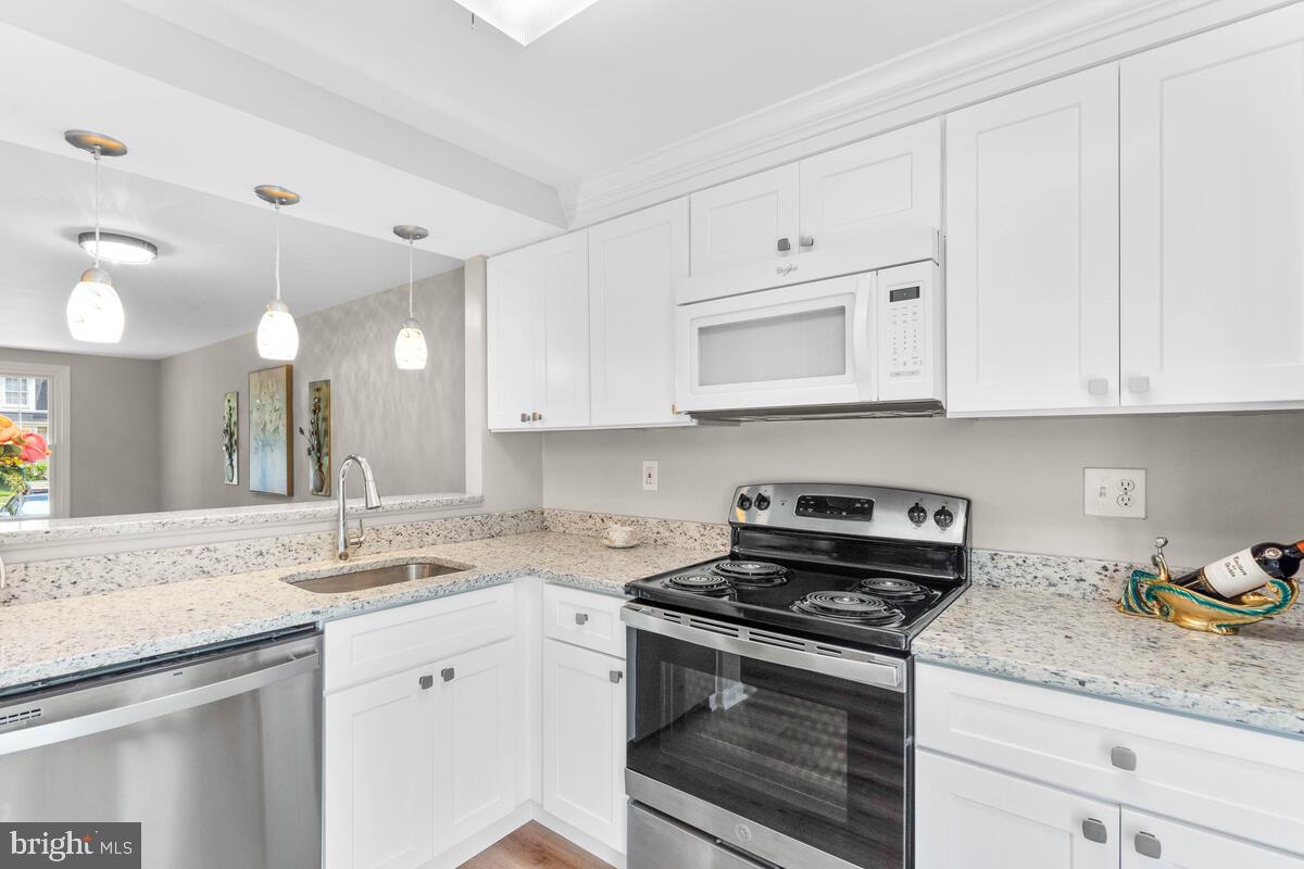 9516 Dunbrook Court Gaithersburg, MD 20886 - Photo 8 of 29