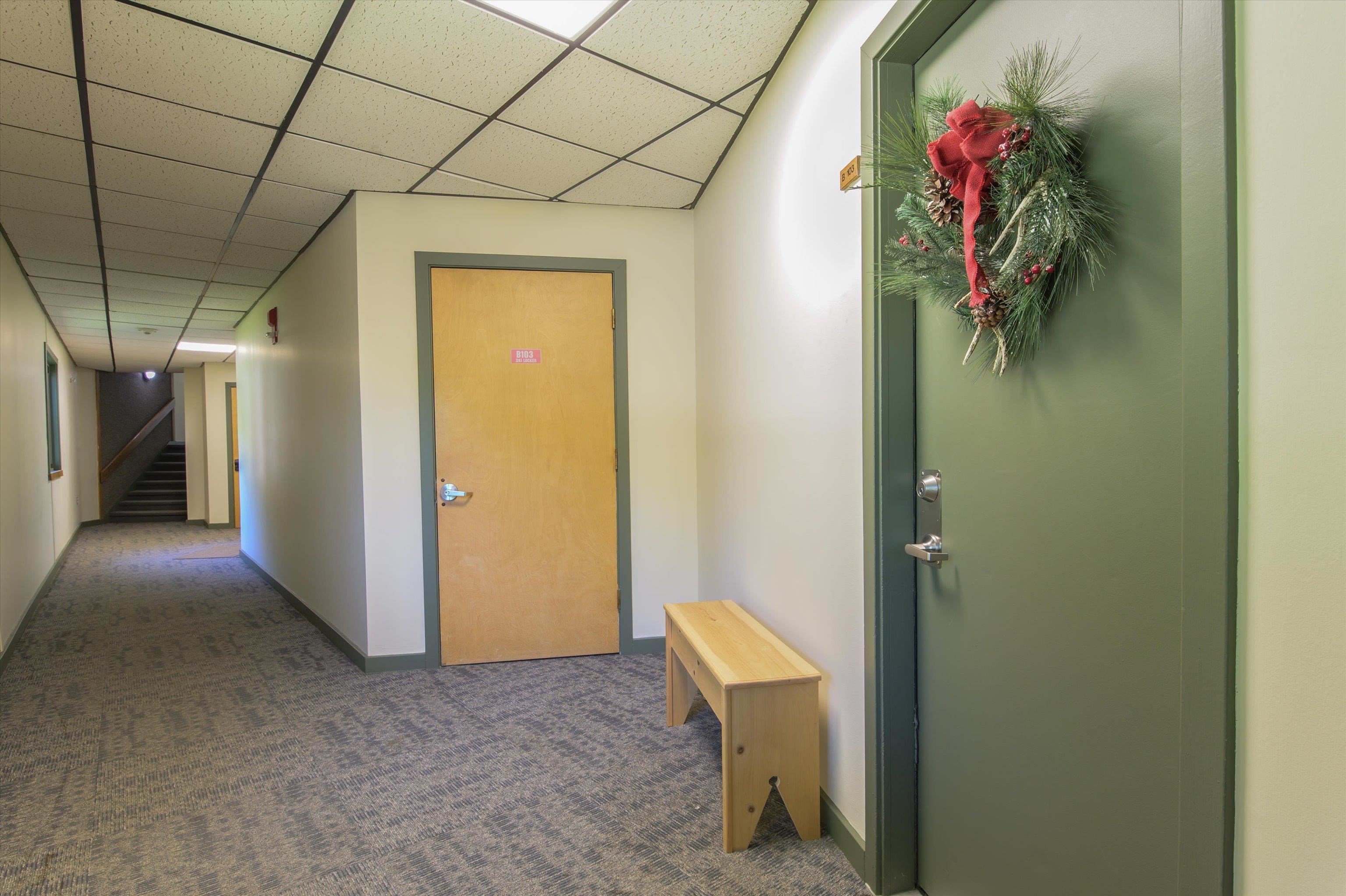 350 Mountain Road, Unit B103 Ludlow, VT 05149 - Photo 12 of 26