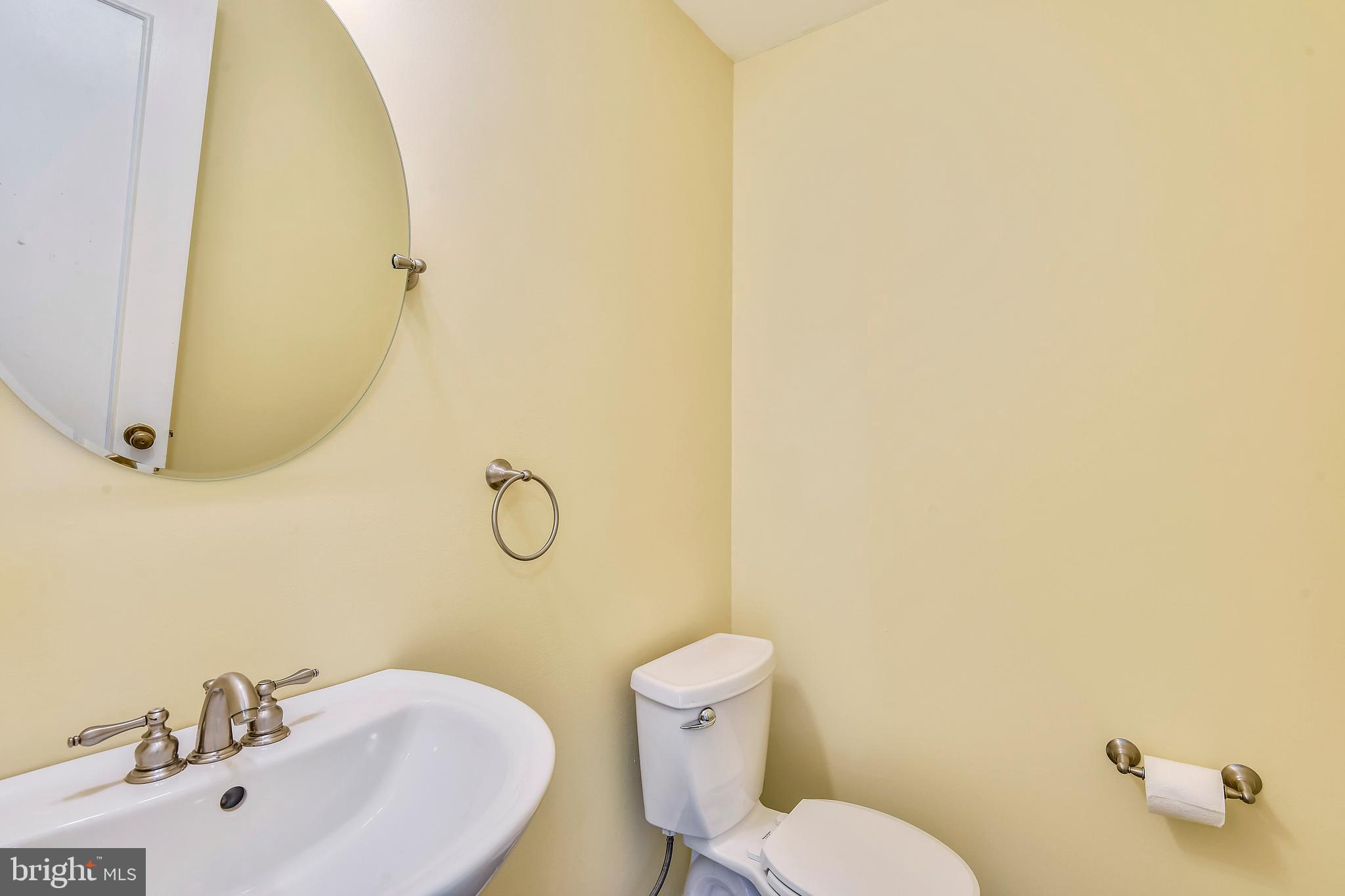6030 Queenston Street Springfield, VA 22152 - Photo 13 of 49 Powder Room on Main Level