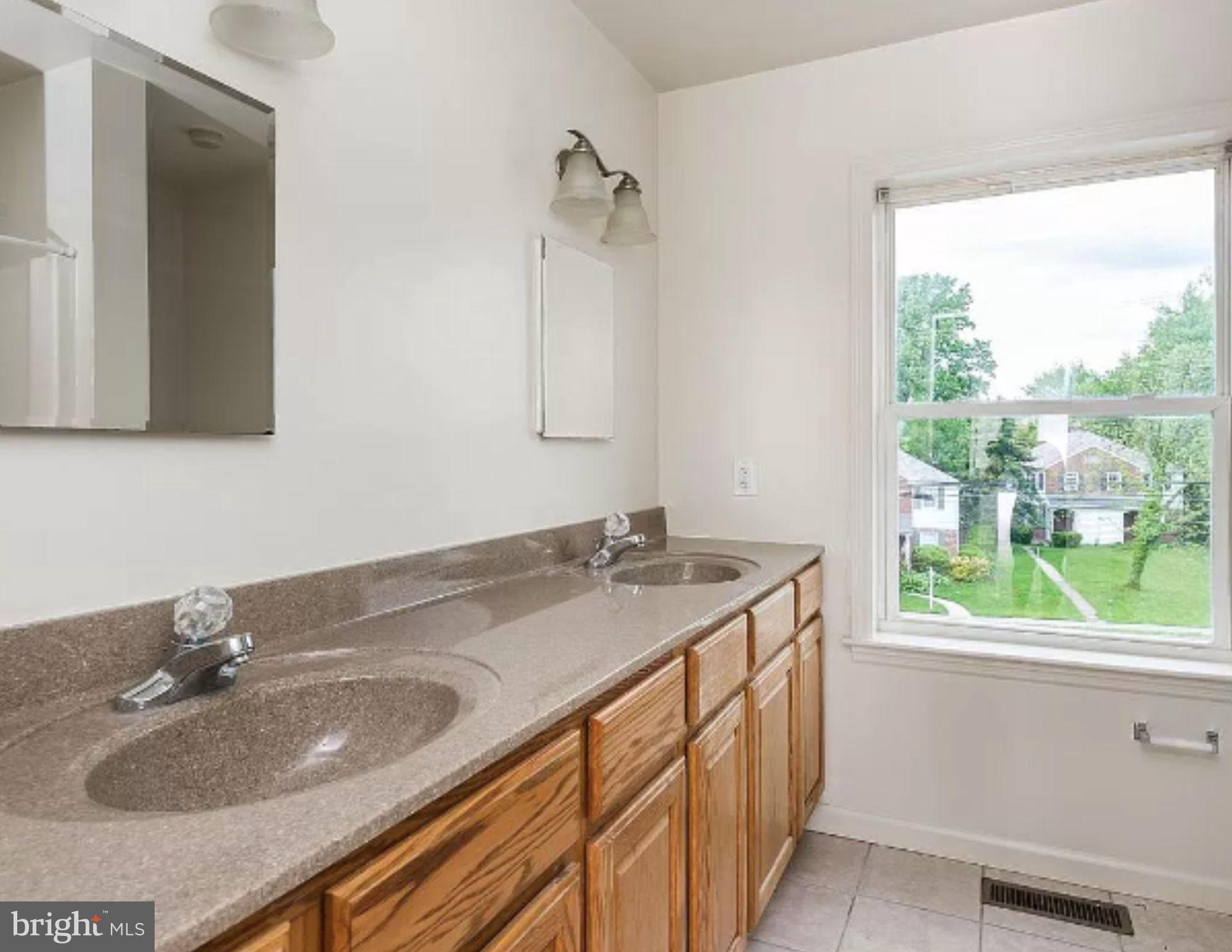 5235 Crowson Avenue, Unit 6 Baltimore, MD 21212 - Photo 2 of 40