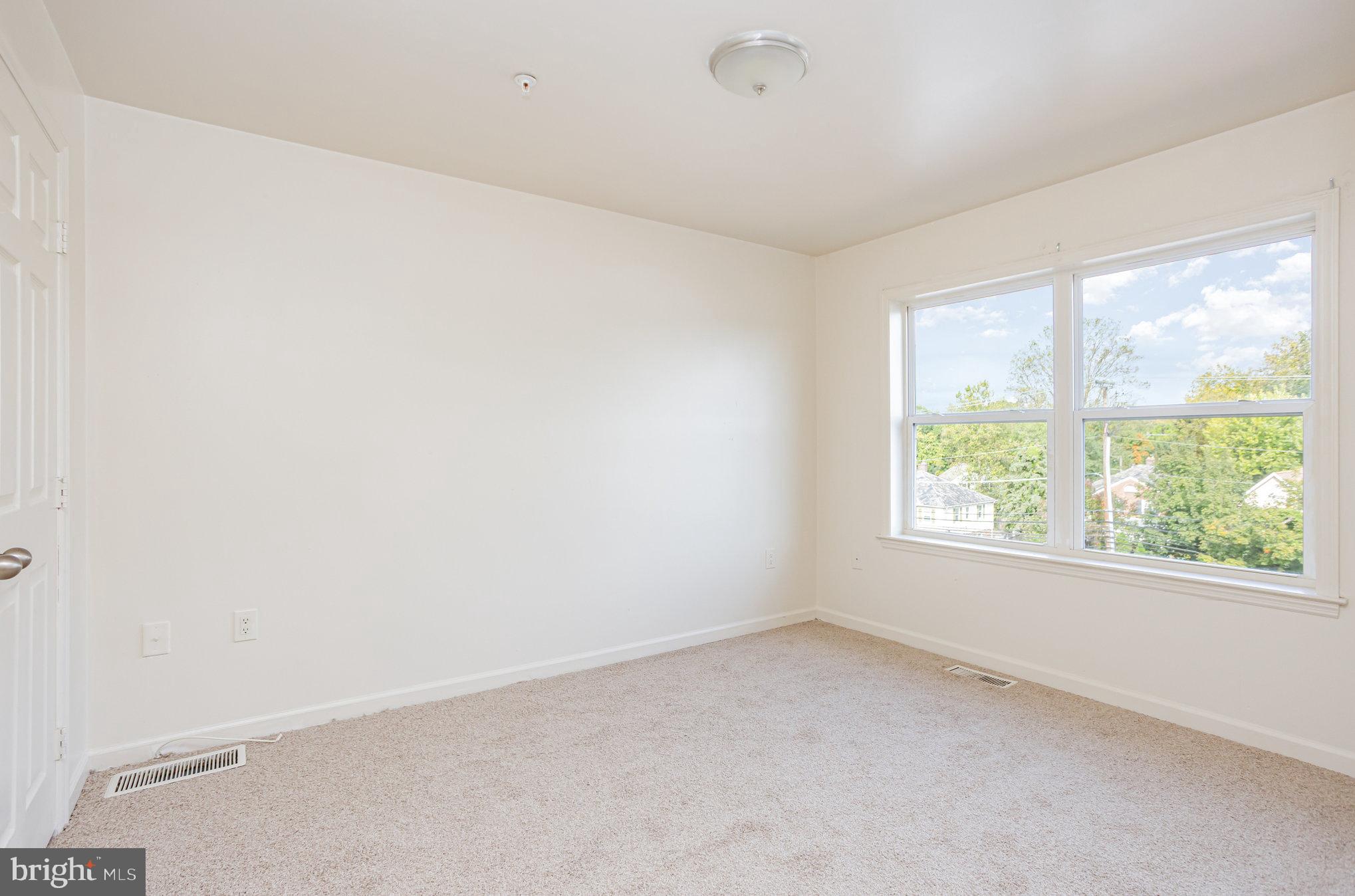 5235 Crowson Avenue, Unit 6 Baltimore, MD 21212 - Photo 21 of 40