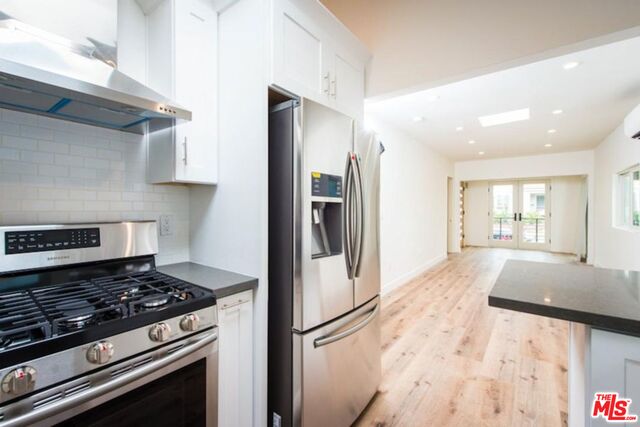 2341 Beach Avenue Venice, CA 90291 - Photo 16 of 17