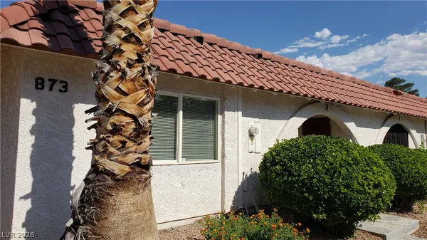 $1,185 | 873 Mantis Way, Unit 3, Las Vegas, NV 89110
