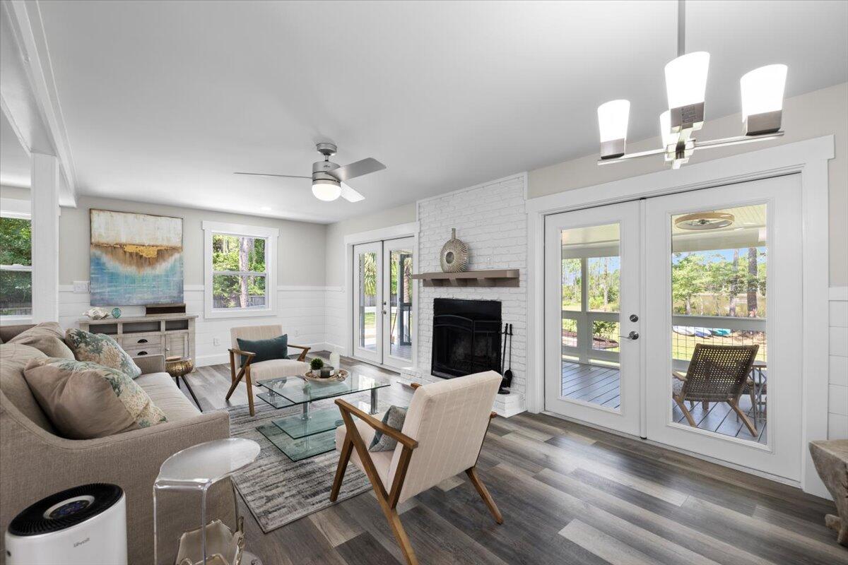 190 L Street Santa Rosa Beach, FL 32459 - Photo 2 of 38 Living Room