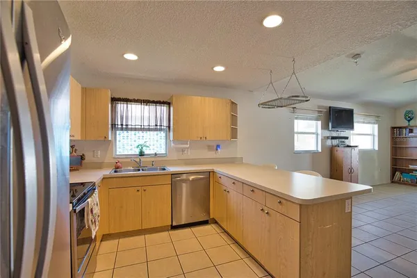 $259,900 | 405 Ravenna Street South, Nokomis, FL 34275