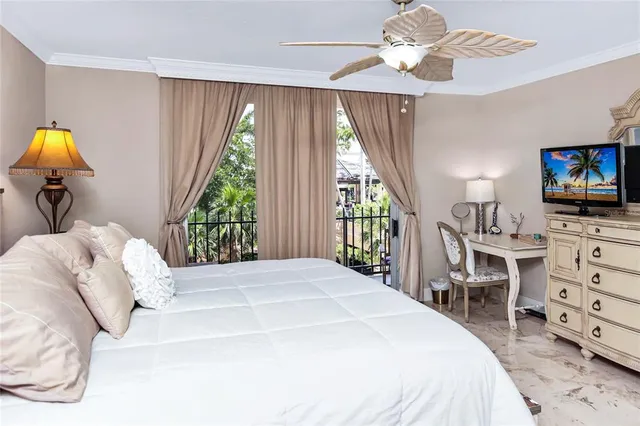 $8,000 | 1212 Benjamin Franklin Drive, Unit 303, Sarasota, FL 34236