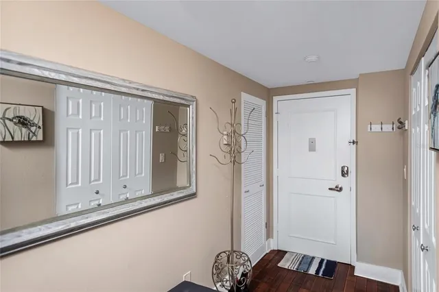 $8,000 | 1212 Benjamin Franklin Drive, Unit 303, Sarasota, FL 34236