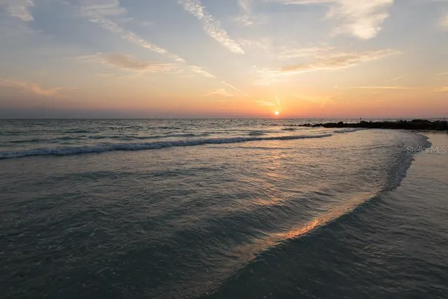 $8,000 | 1212 Benjamin Franklin Drive, Unit 303, Sarasota, FL 34236